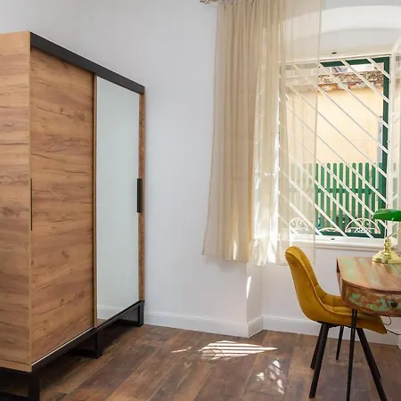 Luxury Toni With Patio In The Heart Of Appartamento Spalato