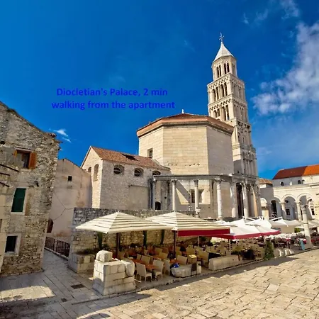 Appartamento Luxury Toni With Patio In The Heart Of