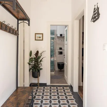 Luxury Toni With Patio In The Heart Of Appartamento Spalato