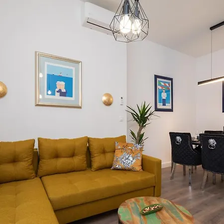 Luxury Toni Apartman *